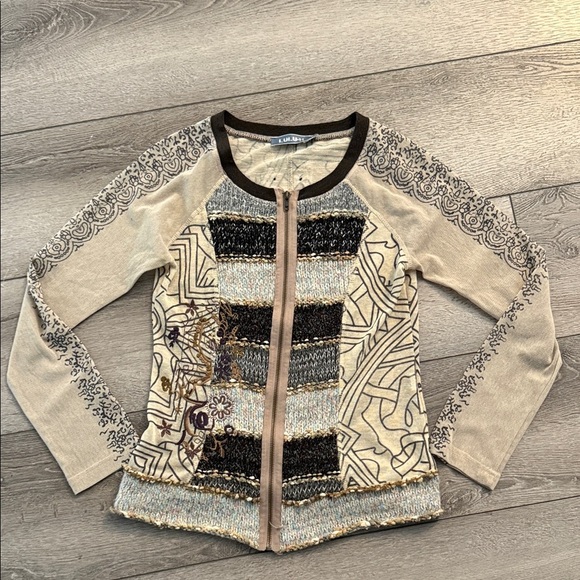 LULU-H French Styled Beige Zipped Top XL - Picture 1 of 5